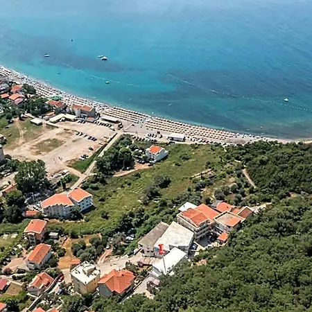Hotel Aquilo 3*